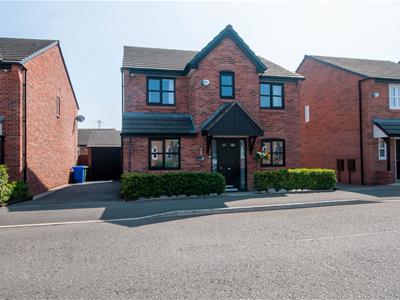 Farm Crescent, Radcliffe, Manchester